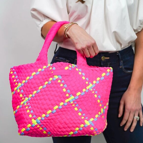 PARKER & HYDE Classic Woven Tote in Neon Pink Multi NWT - Picture 1 of 4